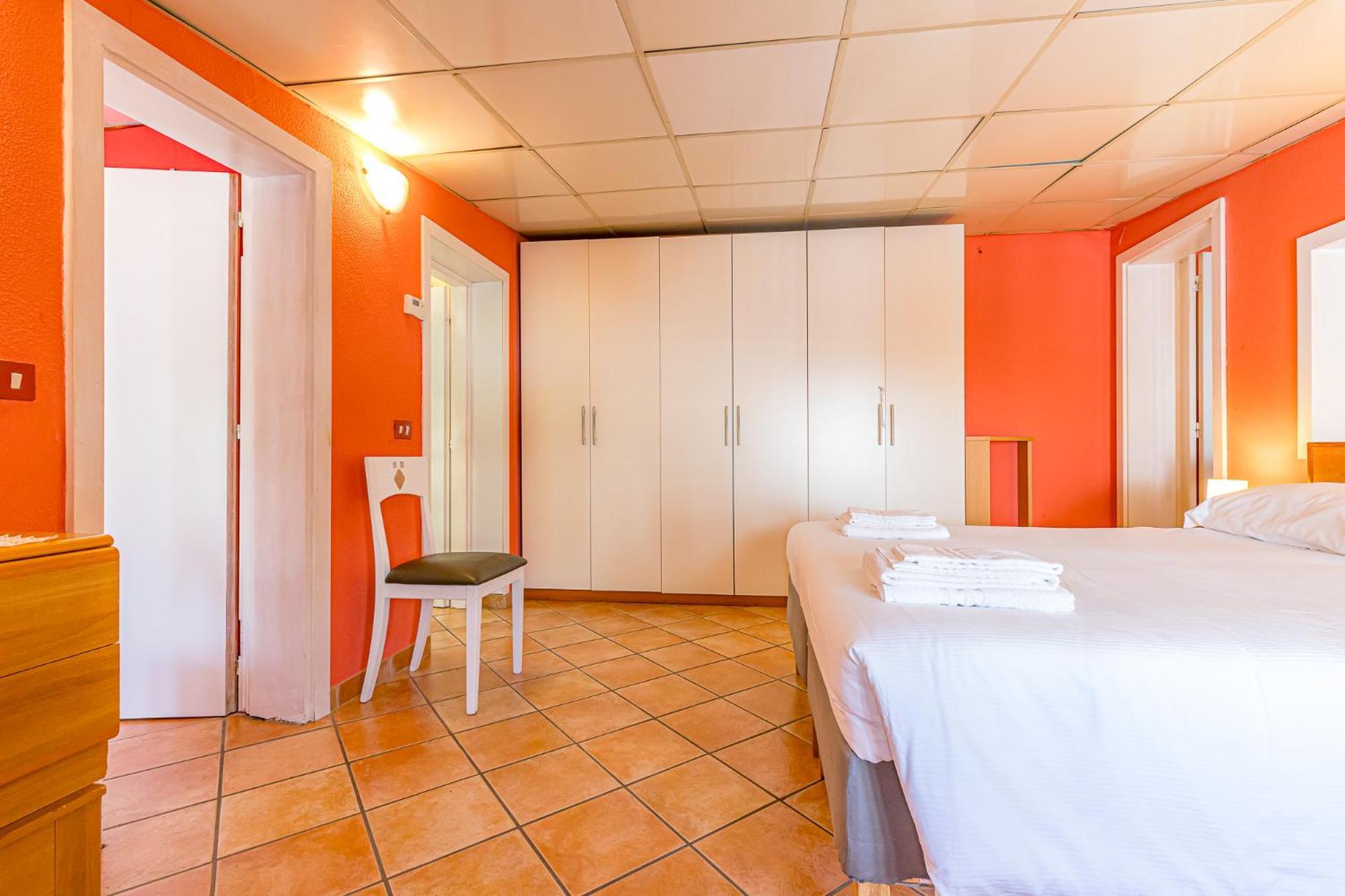 Residence Paolino Tavernerio エクステリア 写真